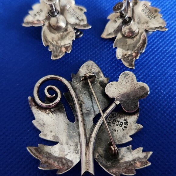 1940-50-S TAXCO MEXICO 925 STERLING SIGNED VINTAGE GRAPE BROOCH AND EAR RINGS - Picture 3 of 7
